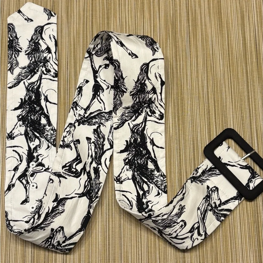 Equestrian Wild Horse White & Black Adjustable Belt Contemporary Modern